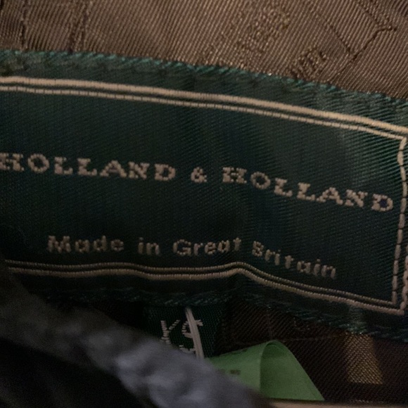 Holland And Holland Quilted snap front barn jacket - Picture 2 of 11